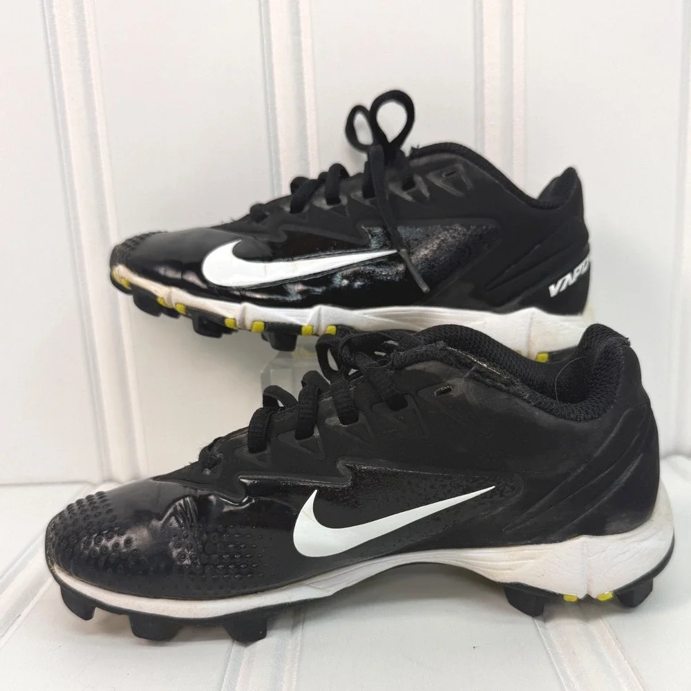 Nike Vapor Baseball Cleats Kids Size 1Y Black White Fastflex Athletic Shoes